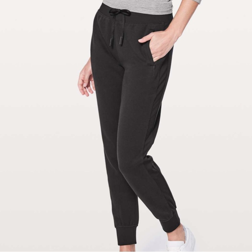 Lululemon Get Going Jogger *28.5"
Black